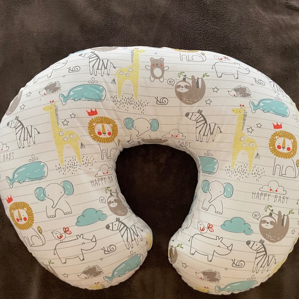 Boppy original nursing pillow and positioned